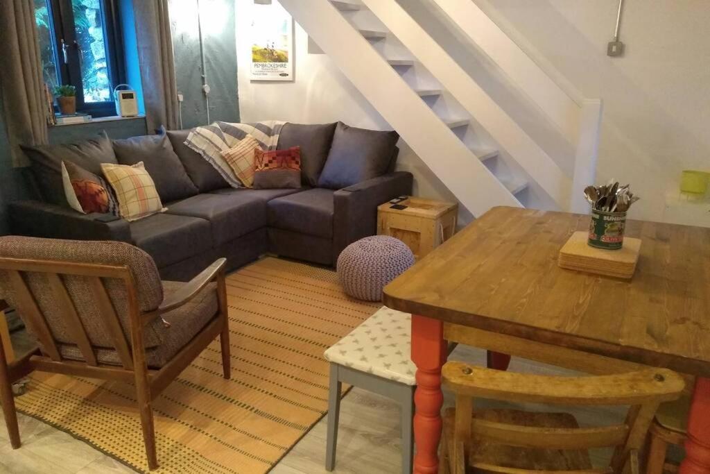 Farmhand Cottage Нарбърт Екстериор снимка